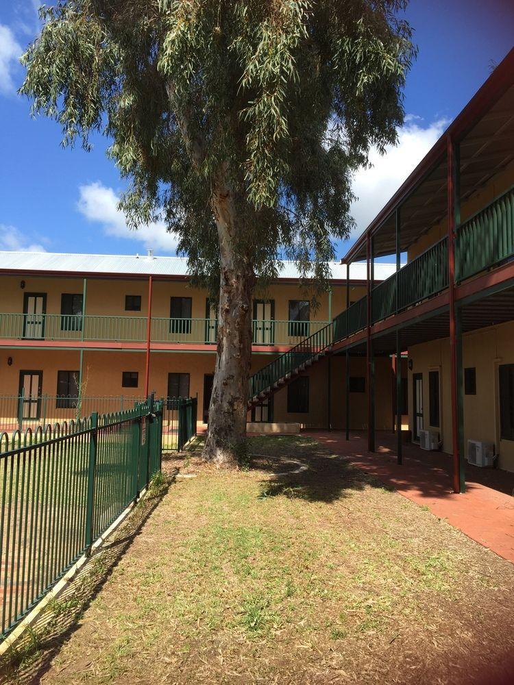 The Nosh & Nod - Avon Terrace Motel York Buitenkant foto