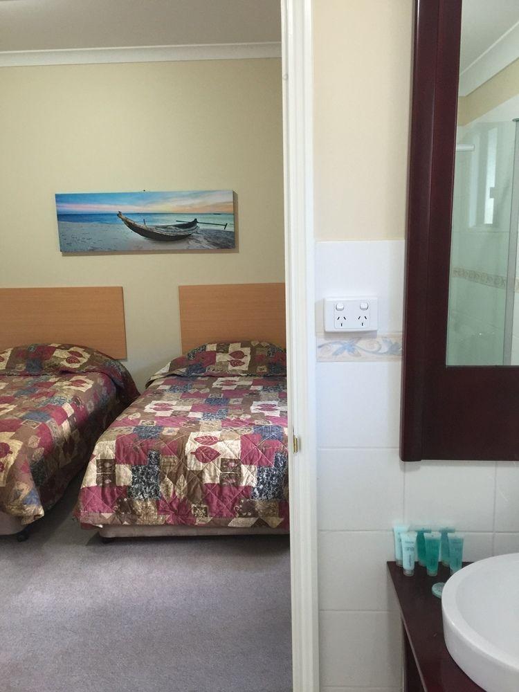 The Nosh & Nod - Avon Terrace Motel York Buitenkant foto